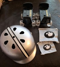 BUILD A BEAR ROLLER SKATES, HELMET, KNEE PADS