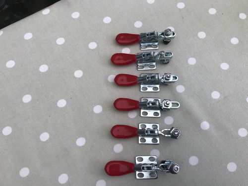 Small toggle clamp - x,
