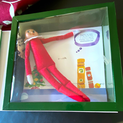 The elf shelf christmas - the,