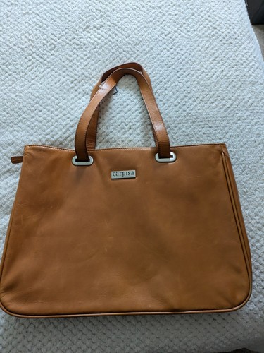 Carpisa leather woman