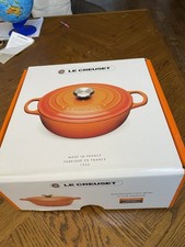 Le Creuset Signature Soup pot