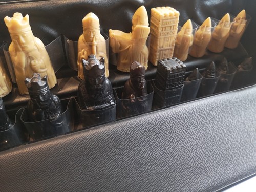 Vintage carlton chess set - -,