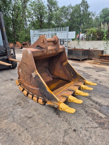 Excavator bucket 100mm pins - excavator,