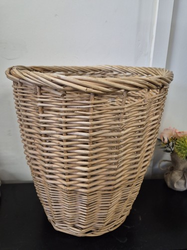 Vtg rattan woven wicker basket - woven,