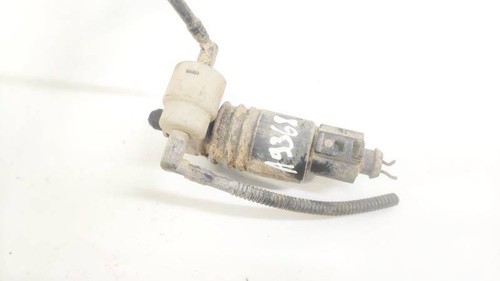 Audi 2000 windshield - audi,