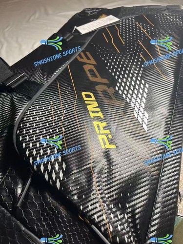 New badminton racket - new, bag