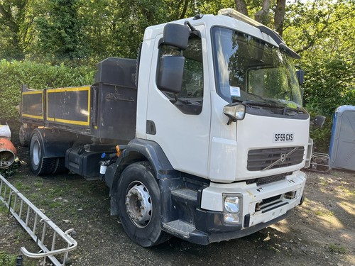 Volvo tipper 2009 3 - fl, way