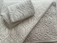 Kelly Hoppen Throw & 2