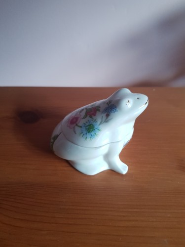 Aynsley wild tudor - aynsley,, frog