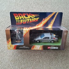 Corgi CC05501-Back to the Future-1:36 Delorean Time Machine c/w Doc Brown figure