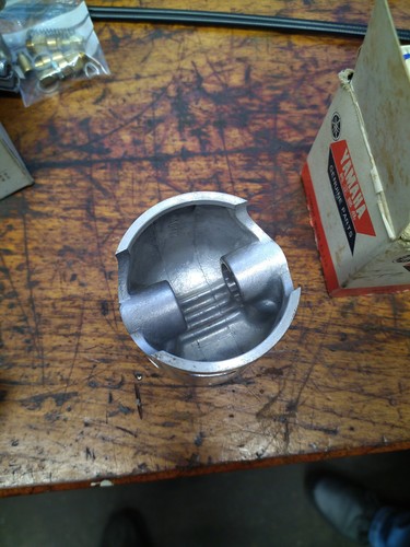 Tz750 piston - tz750,
