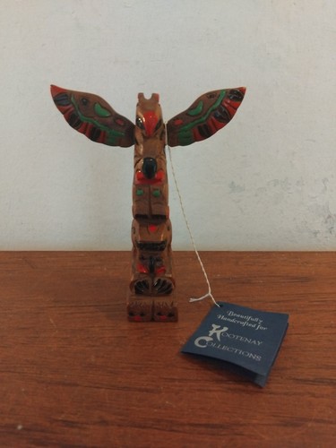 Canadian eagle totem - canadian,