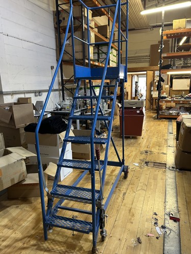 Blue industrial rolling ladder - blue,