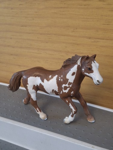 Schleich pinto stallion - stallion, horse