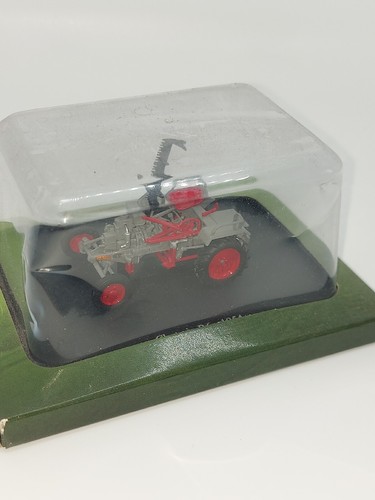Hatchette tractors scale - tractors,