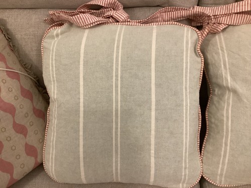 Susie watson seat - pad, egg