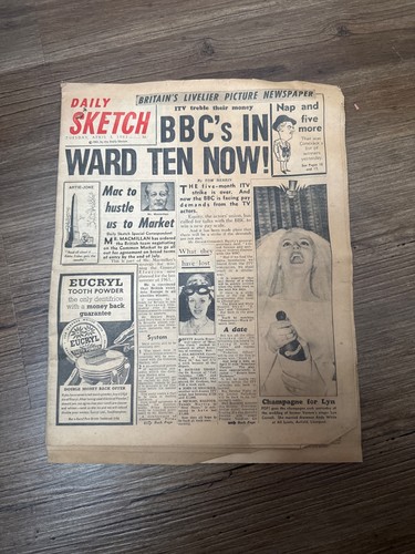 Daily sketch april 1962 - april, 3