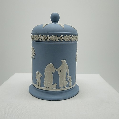 Wedgwood jasperware blue - wedgwood,