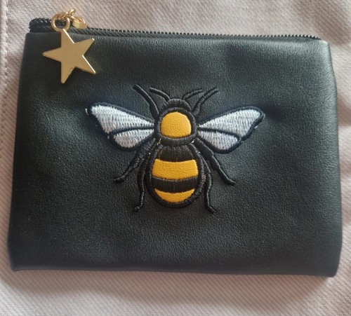 Bee appliqué faux leather - ,