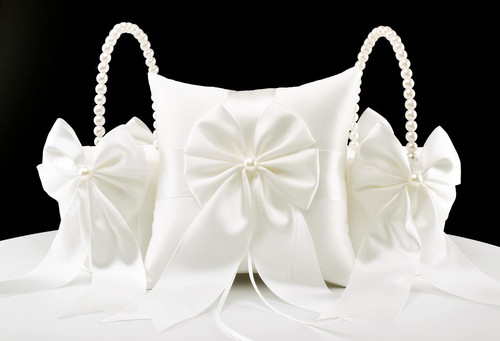 Flower girl baskets and ring - flower,