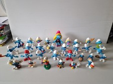 Bundle of 31 Smurfs Peyo