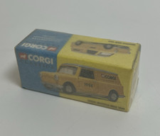 Vintage Corgi Classics Morris