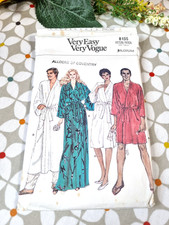 Vogue 8155 Sewing Pattern Unisex Robe Dressing Gown Size Medium 12 14 BEE 1987
