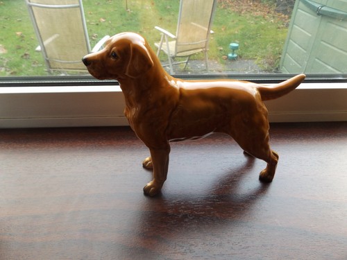 Royal doulton beswick golden - /,
