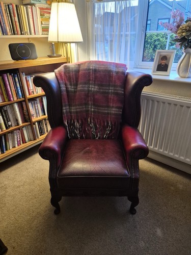 Chesterfield leather chair - chesterfield,