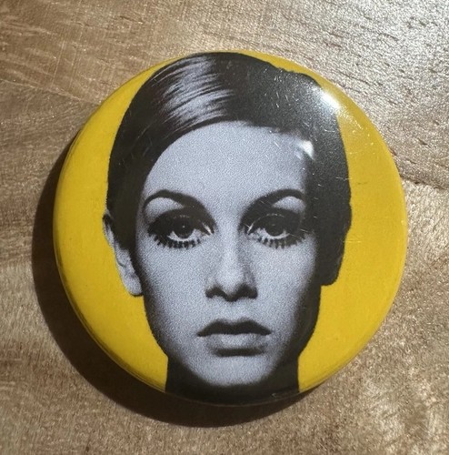 Twiggy fashion pin - pin, button