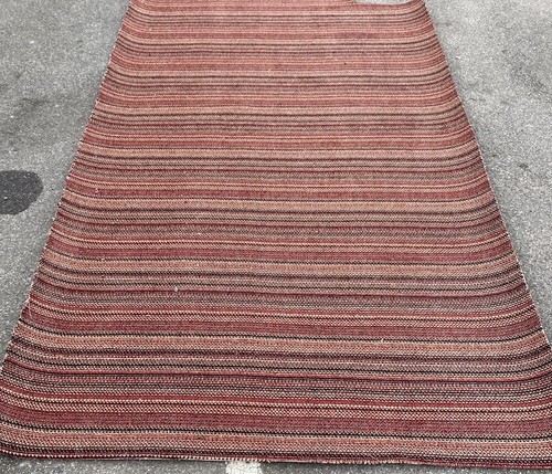 Red colour stripe - red,