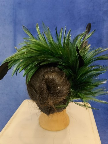 Green feather comb - green, fascinator