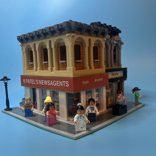 Moc custom corner shop - corner,