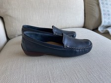 New without box Van Dal Sanson legitimo Moccasin Shoes size 7/41. Navy
