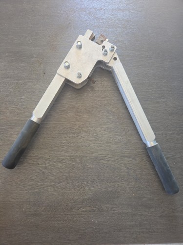 Vinyl fence notcher - vinyl,