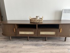 BTM TV Stand with 2 Rattan
