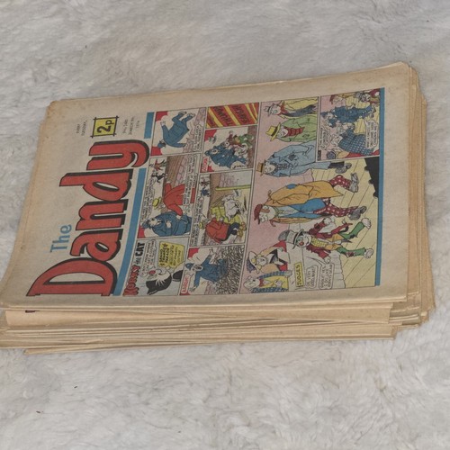 1974 dandy comic bundle - ,