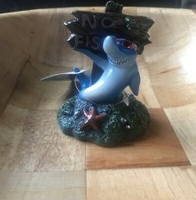 Rosewood Cool Shark/No Fishing Sign Fish Tank Ornament