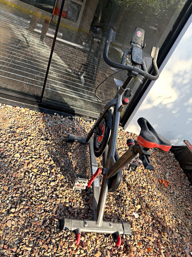 Schwinn ic8 smart trainer - schwinn,