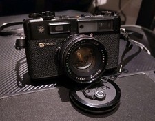 Yashica Electro 35 GT Rangefinder Film Camera with 45mm f/1.7 Lens + Manual