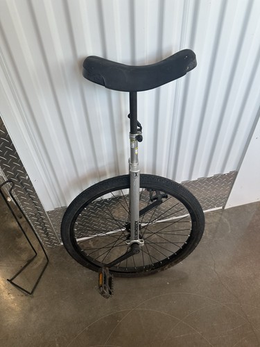 Diamondback unicycle - diamondback, unicycle.