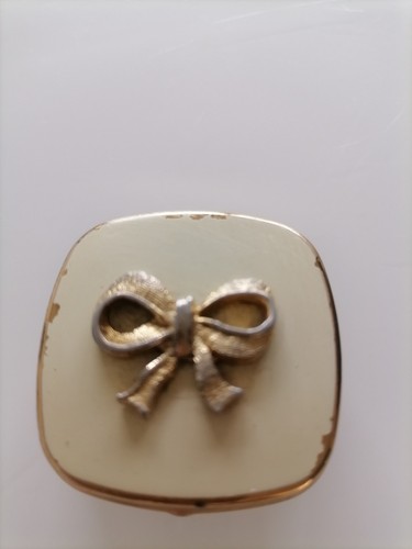 Trinket box pill - trinket,