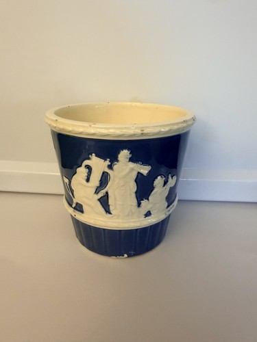 Wedgewood blue ceramic - 4",