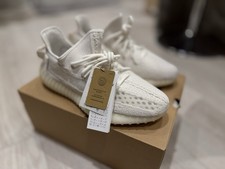 Yeezy Boost 350 V2 - Bone -