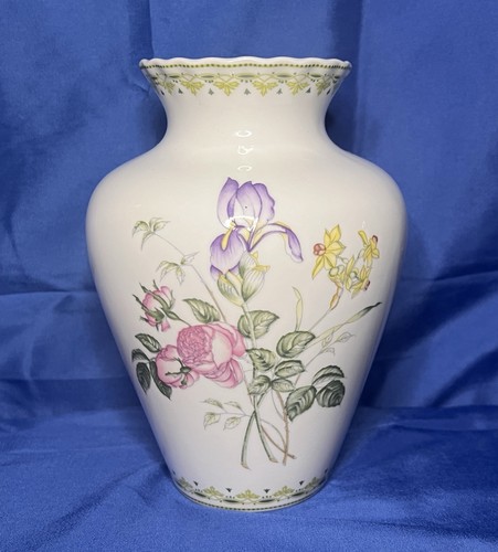 Royal doulton bone china - doulton,