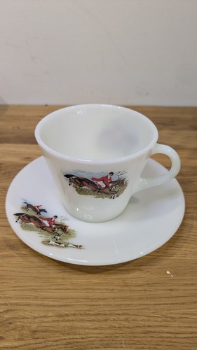 Pyrex jaj tally - ho, scene