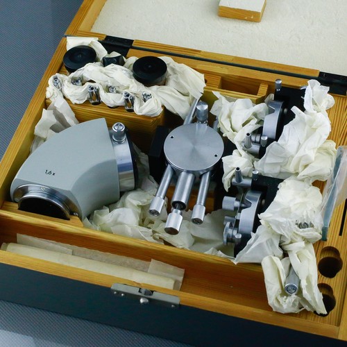Scarce microsurgery mikrurgie - microsurgery,