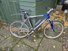 Saracen Nzyme Bike. Silver and