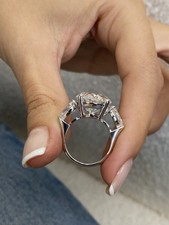 Diamond Women Ring Oval VS1 E