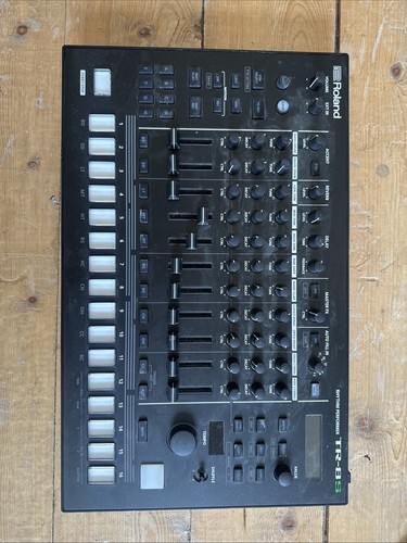 Roland drum machine - drum,